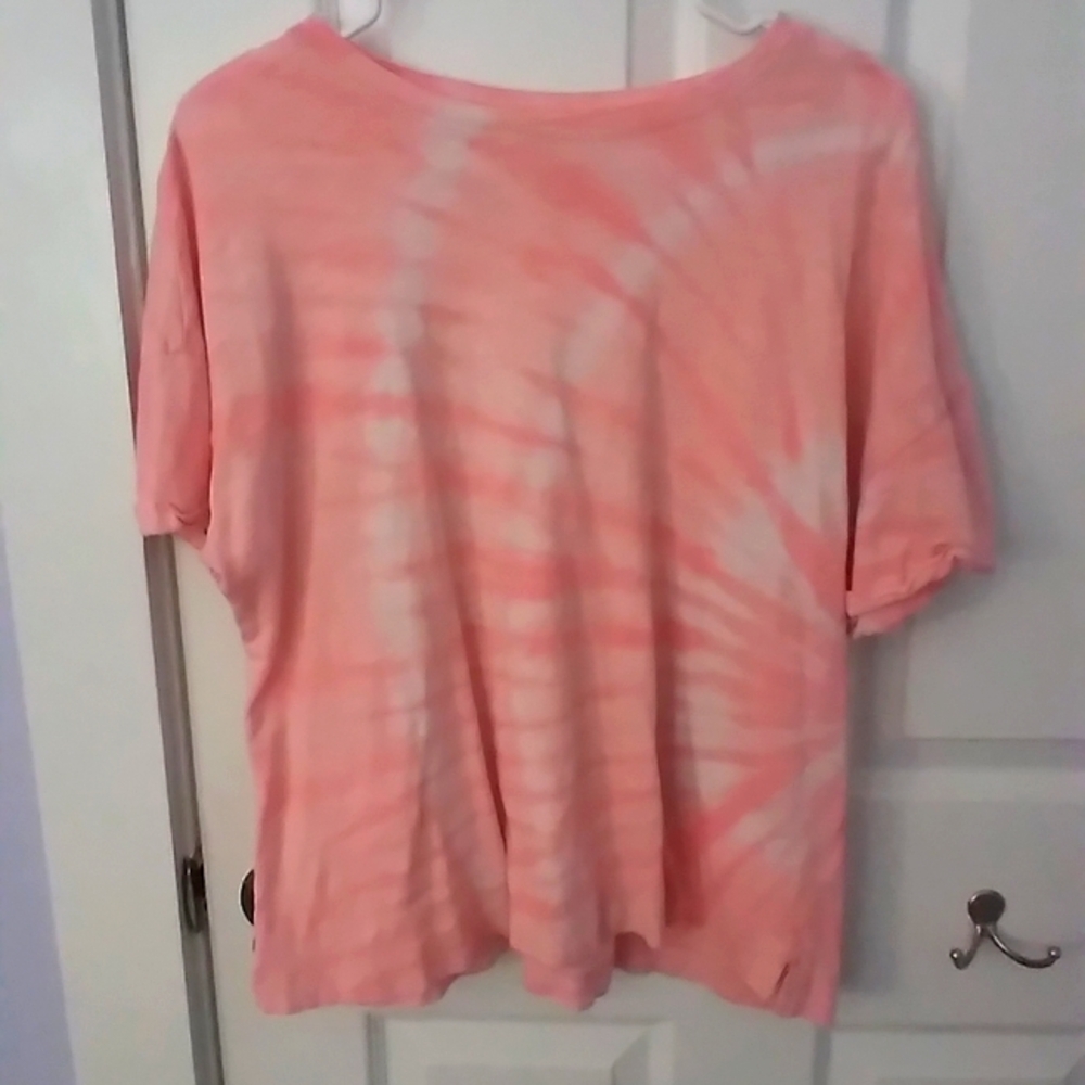 Pink tye dye tshirt